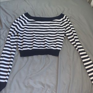 Limited too cropped long sleeve tee